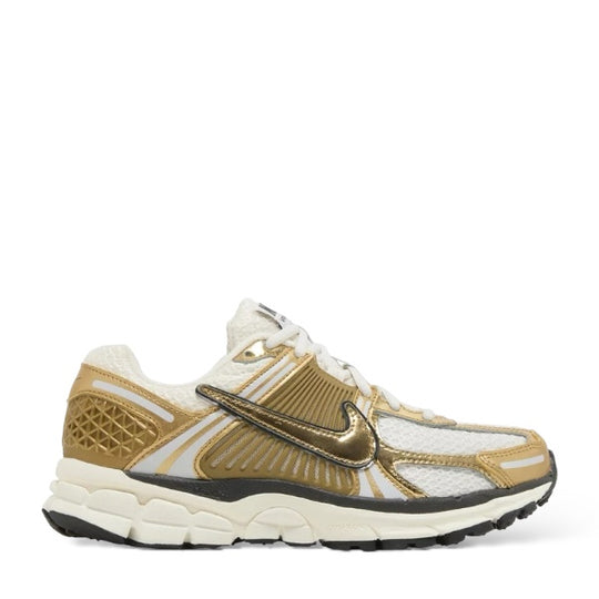 NIKE ZOOM VOMERO 5 'METALLIC GOLD'